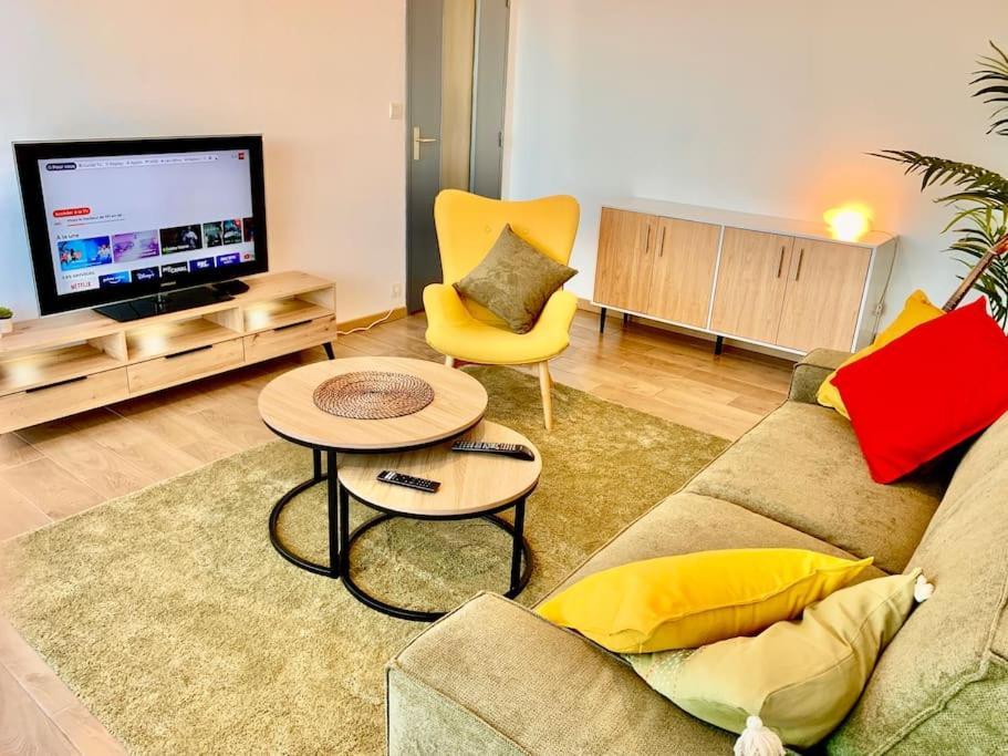 Lumineux Et Cosy, Avec Parking, 2 Mn Gare, 2Mn Muse, 5Mn Centre Apartment Metz Exterior photo